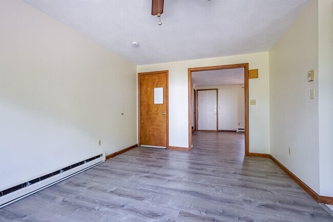 Building Photo - 38 Stonegate Ln