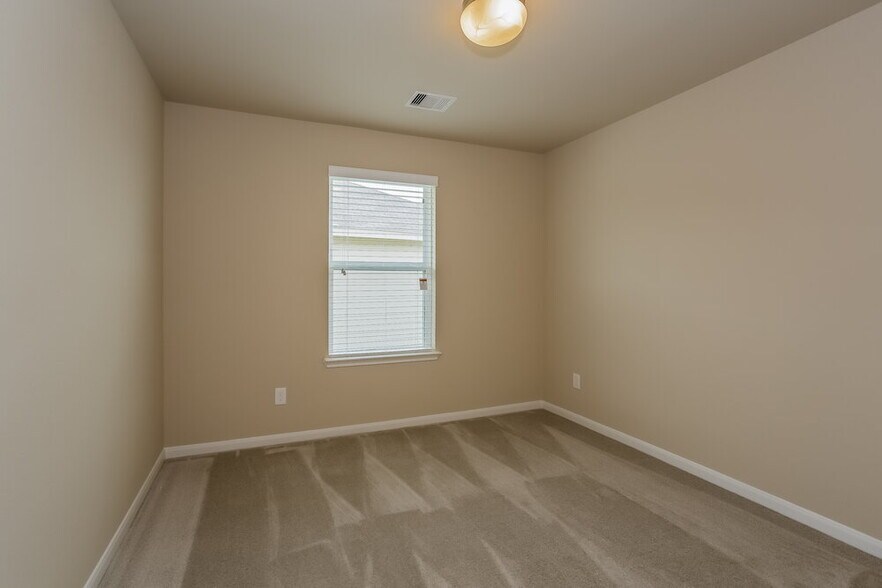 Building Photo - 21811 Octavia Way
