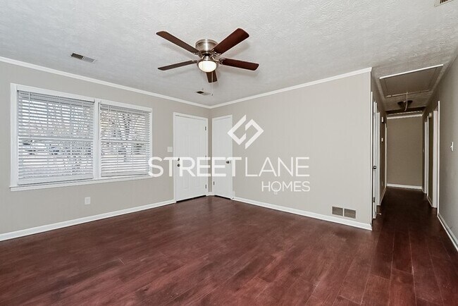 Building Photo - Charming 3 Bedroom in Morrow!