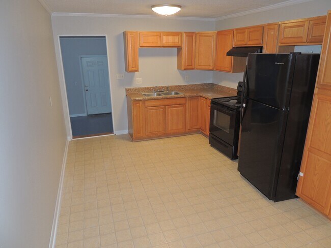 Building Photo - 4711 Beaufort Dr