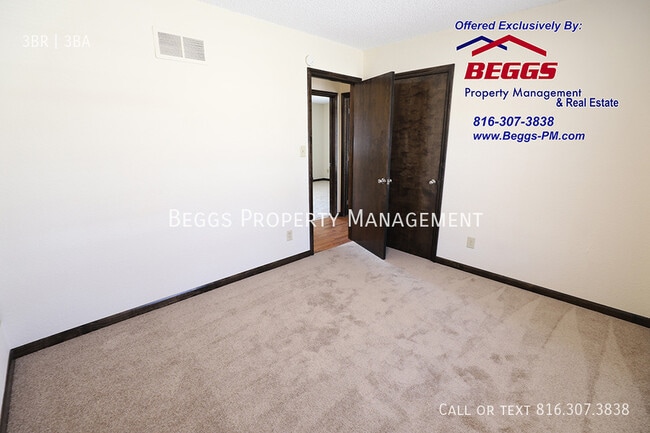 Building Photo - 1229 Broadmore Ln