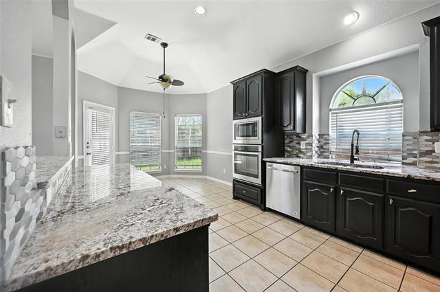 Building Photo - 312 Larkspur Ct