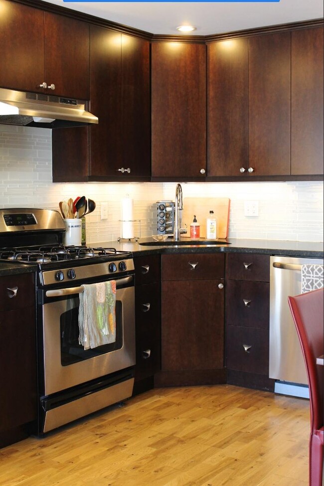 Building Photo - 2 bedroom in Cambridge MA 02141