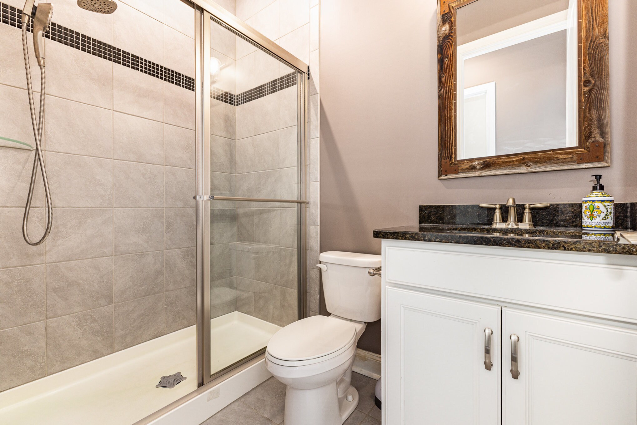 Building Photo - 6225 Majesty Ct