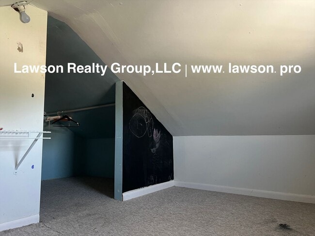 Building Photo - Updated, Cozy, and Clean- One Level Living...