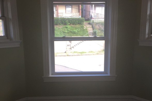 Building Photo - 811 Sarah St