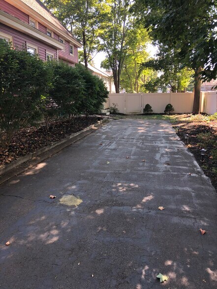 Tenant Driveway - 17 Court street