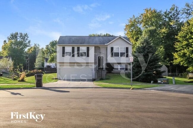 Primary Photo - 8 Sandpiper Ct