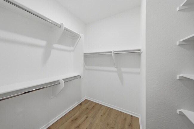 Building Photo - 16194 W Soft Wind Dr