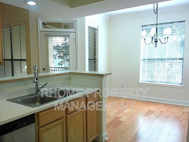 Building Photo - 3777 Peachtree Rd