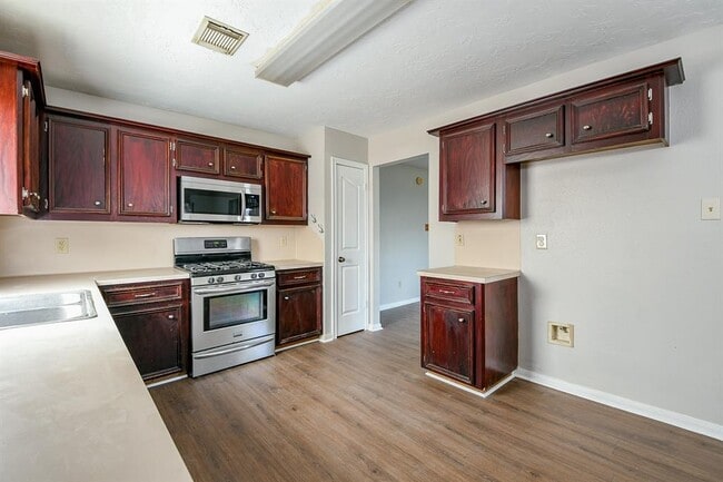 Building Photo - 3423 Berry Grove Dr