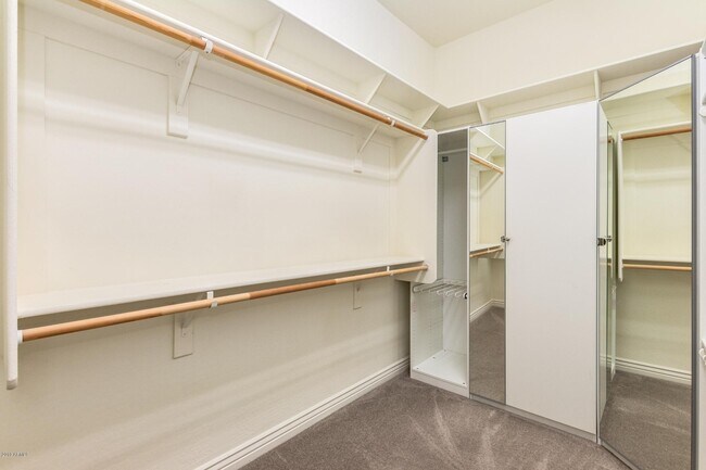 Building Photo - 22930 N 45th Pl
