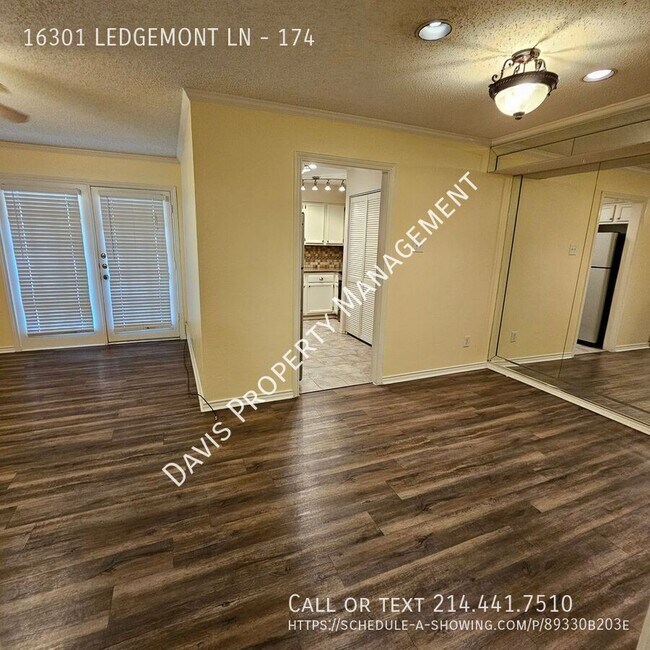 Building Photo - 16301 Ledgemont Ln