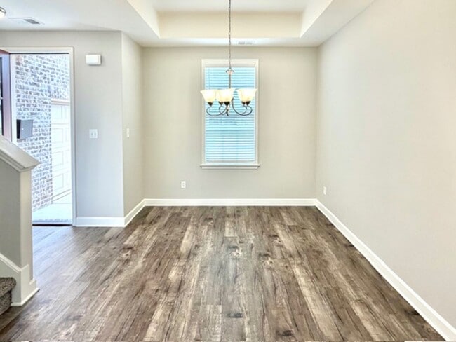 Building Photo - NorthAve5163