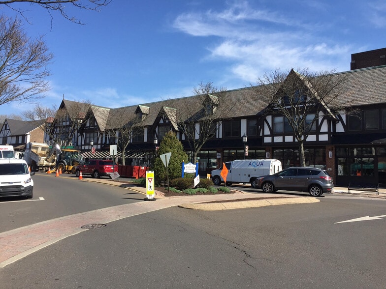 Building Photo - 283 Keswick Ave