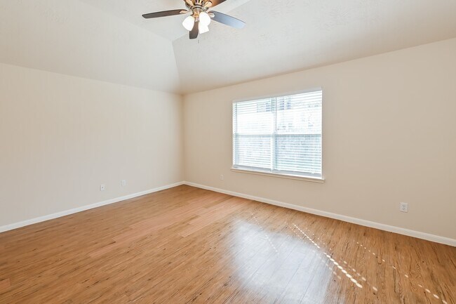 Building Photo - 2506 Fox Water Dr