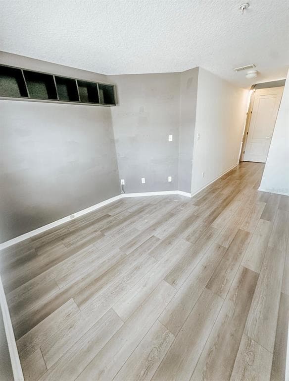 Building Photo - 512 Majestic Way
