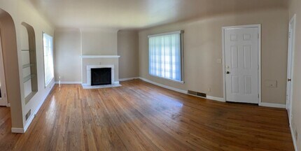 Building Photo - Very Nice 3 Bedroom House On South Hill #1555