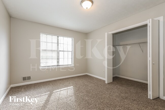 Building Photo - 10485 Ace Ct