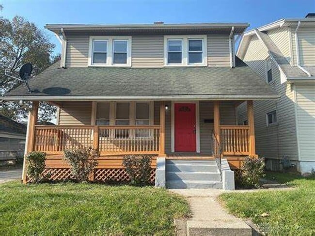 Primary Photo - Spacious 3-Bedroom, 1 Bathroom Home Locate...