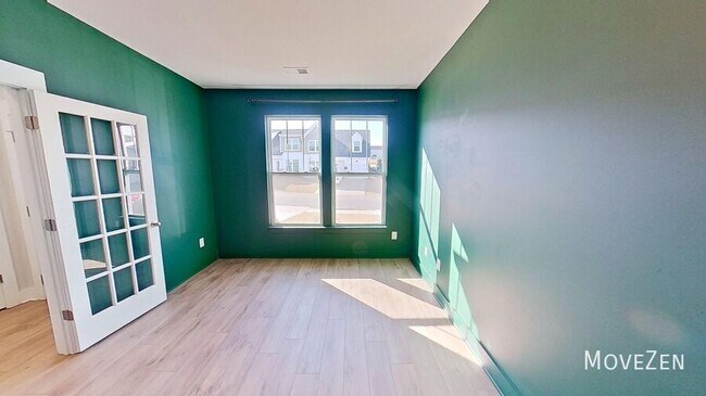 Building Photo - 210 Woodhouse Wy