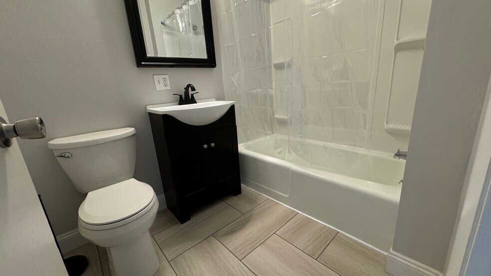 Building Photo - 6 Hisgen Ave