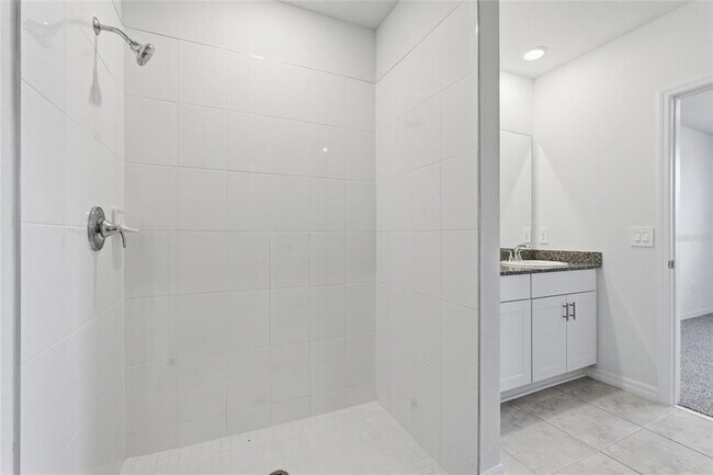 Building Photo - 3912 Giorgio Dr