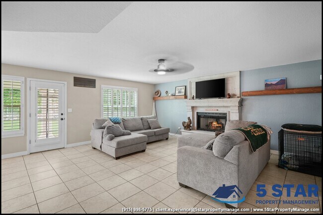 Building Photo - 6052 Bandolero Dr