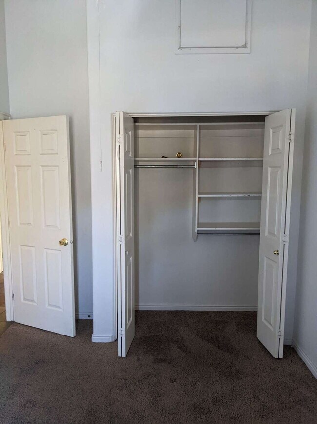 Building Photo - 3-Bed Townhouse in Saint George with Spacious 1400 Sq Ft Layout "