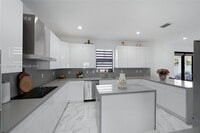 Building Photo - 2165 SW 145th Ave