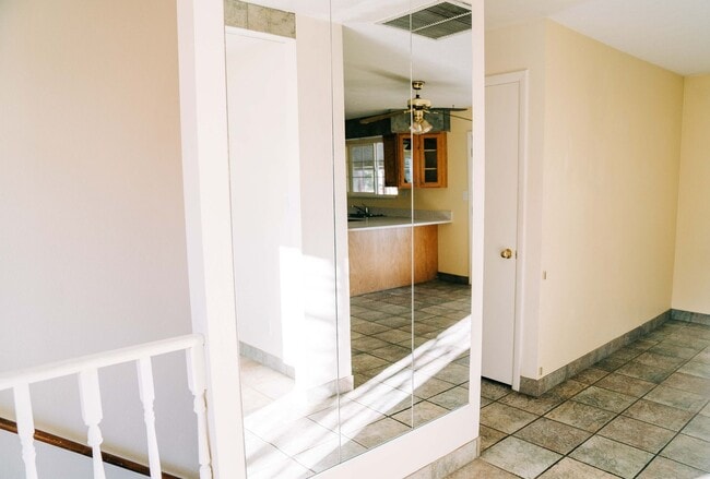 Building Photo - SMALL DOG FRIENDLY!!!  Meadow Street House