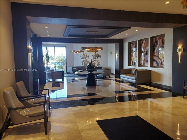 Building Photo - 20515 E Country Club Dr  841 Aventura Fl 3...