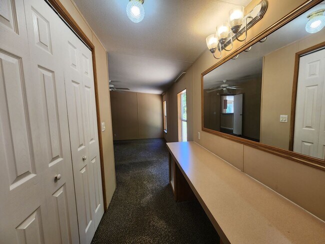 Building Photo - 1726 NW 119th Ct