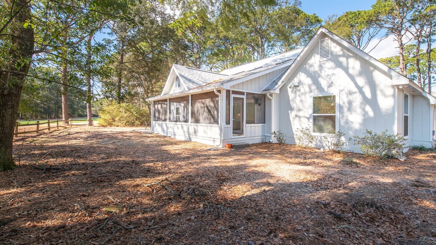 Building Photo - 176 Old Cedar Loop