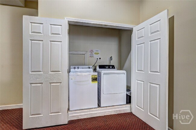 Building Photo - 123 S Broad St