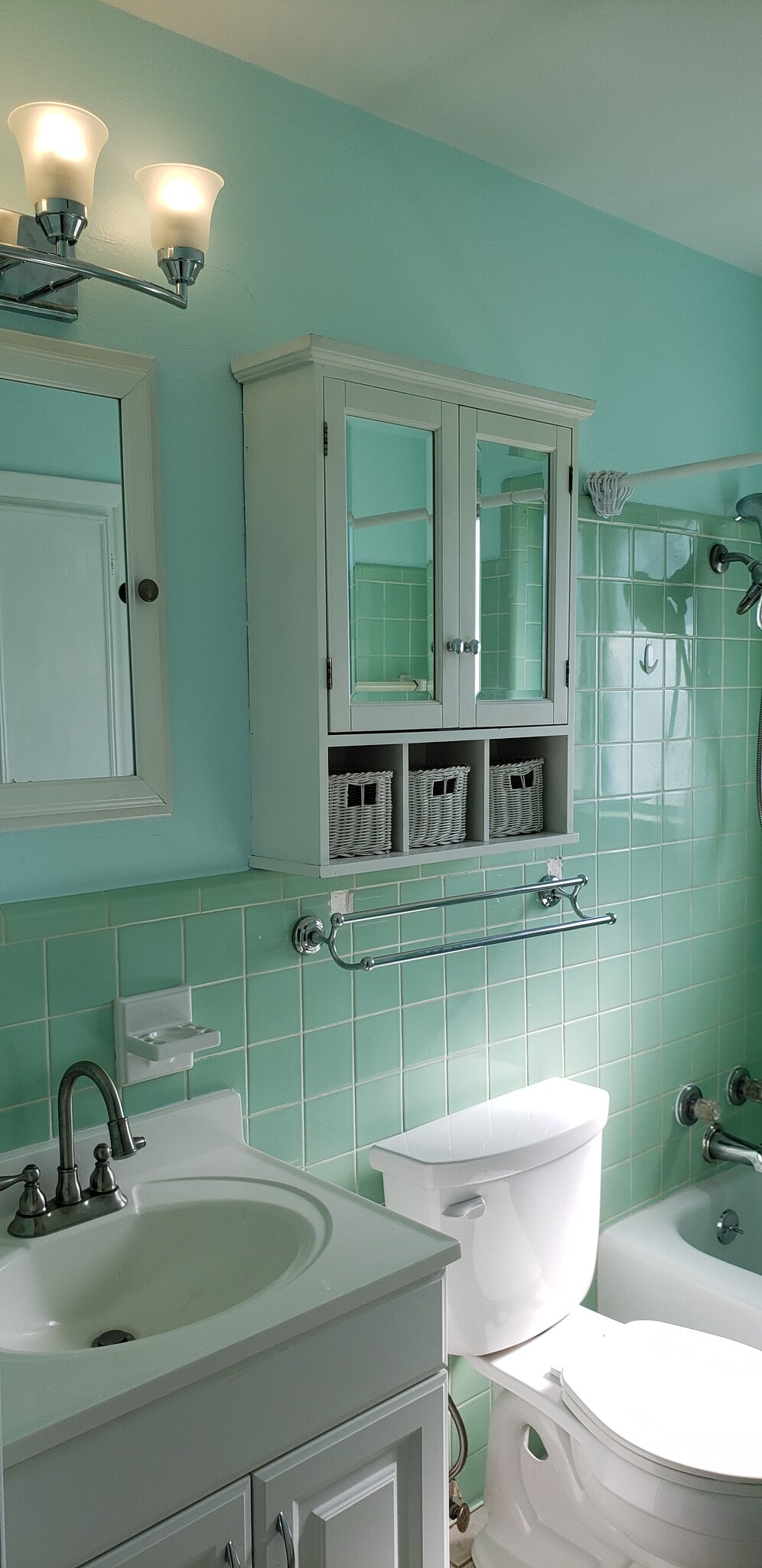 Bath - 4108 Parkway Dr