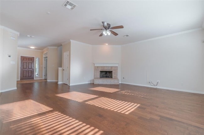Building Photo - 9516 Castle Pines Dr