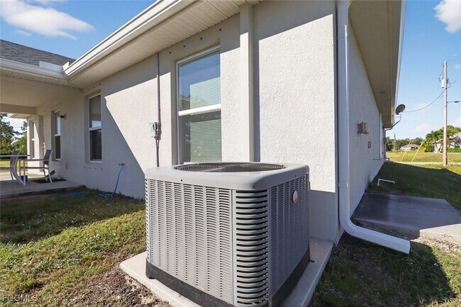 Building Photo - 4301 NW 36th Pl