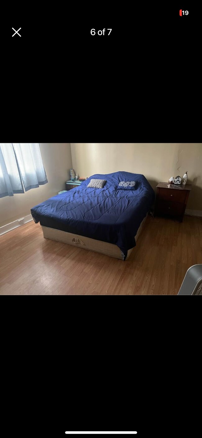 Building Photo - 453 Oak St