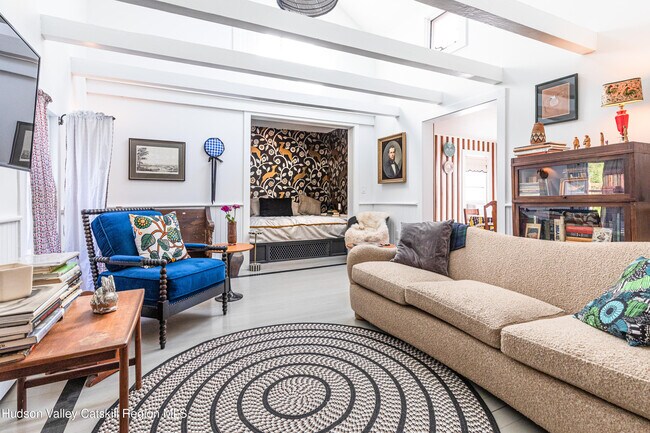 Building Photo - 16 Bakertown Rd