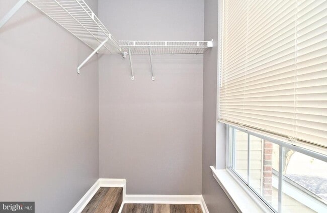 Building Photo - 106 Westminster Ct