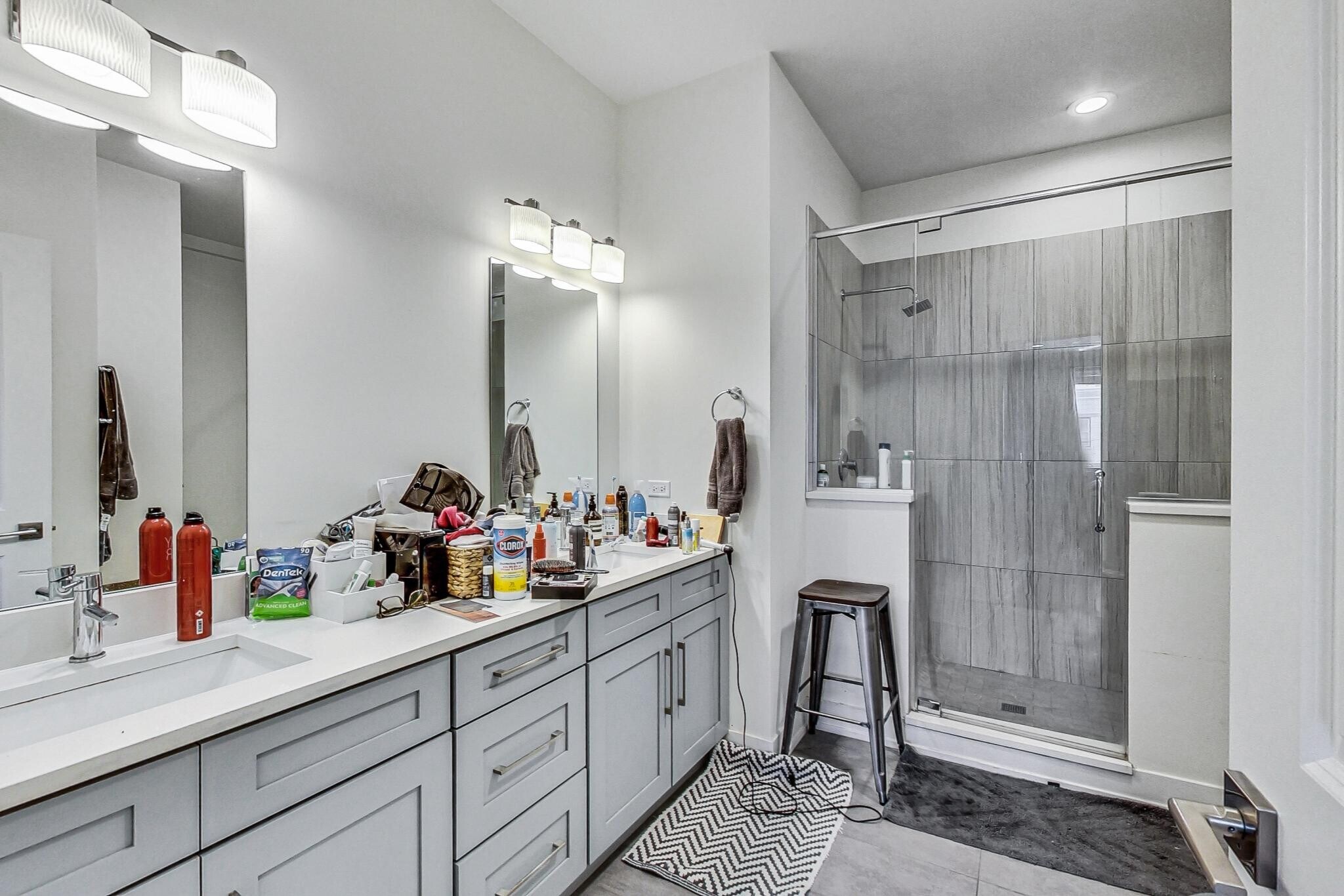 Building Photo - 3620 W Irving Park Rd