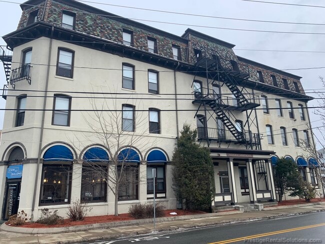Building Photo - 223 Essex St