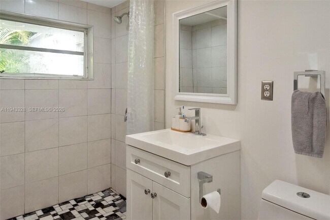 Building Photo - 5845 SW 88th St