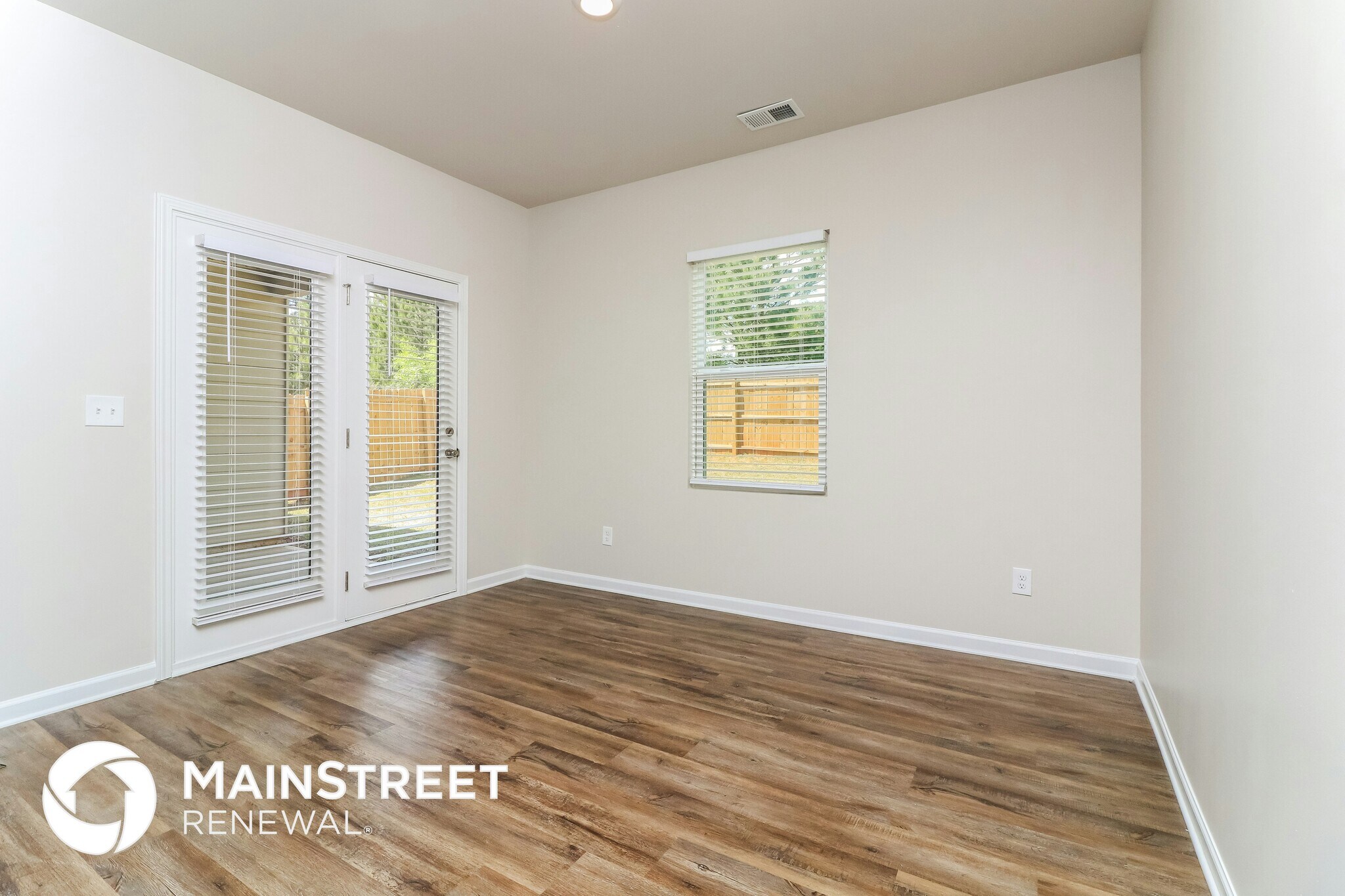 Building Photo - 80 Randette Dr