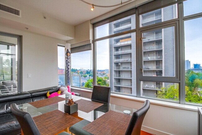 Building Photo - Skyline Views & Sophisticated Corner Living at Aria in Cortez Hill