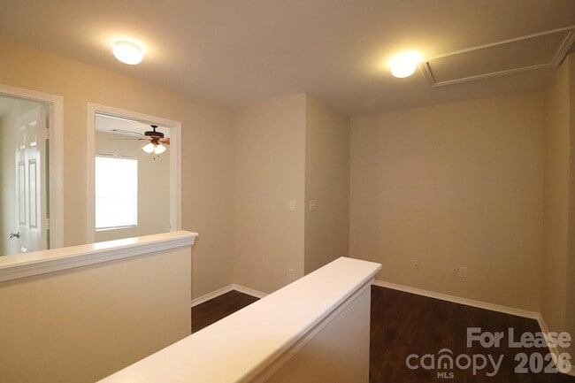 Building Photo - 13011 Lake Erie Ln