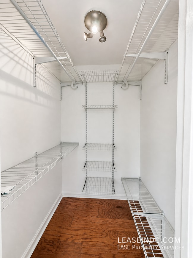 Building Photo - 1133 13th St NW