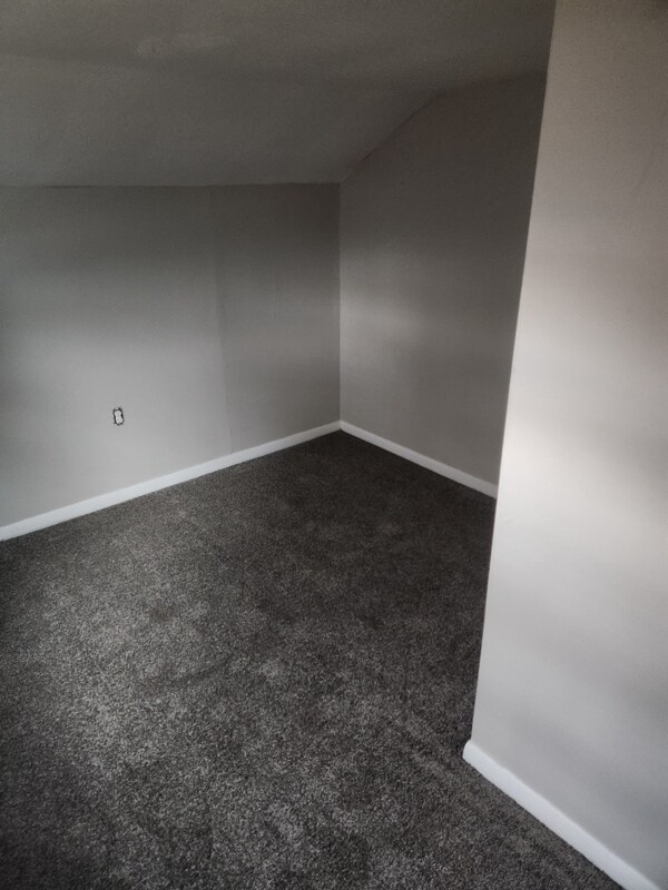 Building Photo - 118 E Cayuga St