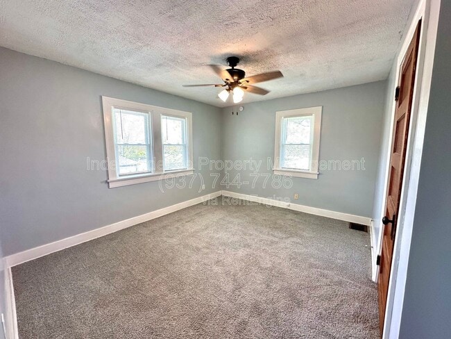 Building Photo - 1020 Walnut Hill Pl